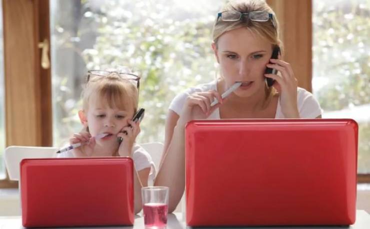 ΔΥΠΑ: Νέο πρόγραμμα για 10.000 άνεργες μητέρες