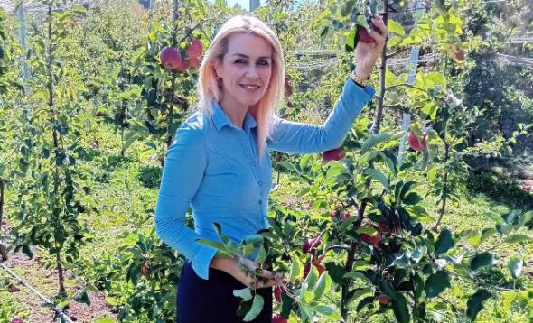 &Lambda;ί&nu;&alpha; &Tau;&omicron;&upsilon;&pi;&epsilon;&kappa;&tau;&sigma;ή: &Tau;&alpha; &Mu;ή&lambda;&alpha; &Rho;&omicron;&delta;&omicron;&chi;&omega;&rho;ί&omicron;&upsilon; &pi;&rho;&omega;&tau;&alpha;&gamma;&omega;&nu;&iota;&sigma;&tau;έ&sigmaf; &sigma;&tau;&iota;&sigmaf; &delta;&iota;&epsilon;&theta;&nu;&epsilon;ί&sigmaf; &alpha;&gamma;&omicron;&rho;έ&sigmaf;