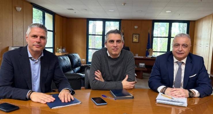 &Tau;&eta;&nu; &epsilon;&pi;&iota;&tau;ά&chi;&upsilon;&nu;&sigma;&eta; &kappa;&rho;ί&sigma;&iota;&mu;&omega;&nu; &alpha;&rho;&delta;&epsilon;&upsilon;&tau;&iota;&kappa;ώ&nu; έ&rho;&gamma;&omega;&nu; &sigma;&tau;&eta;&nu; &Pi;&rho;&alpha;&sigma;&iota;&nu;ά&delta;&alpha; &kappa;&alpha;&iota; &sigma;&tau;&eta;&nu; &Kappa;&upsilon;&psi;έ&lambda;&eta; &sigma;&upsilon;&zeta;ή&tau;&eta;&sigma;&epsilon; &omicron; &Upsilon;&phi;&upsilon;&pi;&omicron;&upsilon;&rho;&gamma;ό&sigmaf; &Alpha;&nu;ά&pi;&tau;&upsilon;&xi;&eta;&sigmaf; &Lambda;ά&zeta;&alpha;&rho;&omicron;&sigmaf; &Tau;&sigma;&alpha;&beta;&delta;&alpha;&rho;ί&delta;&eta;&sigmaf; &sigma;&tau;&alpha; &alpha;&rho;&mu;ό&delta;&iota;&alpha; &Upsilon;&pi;&omicron;&upsilon;&rho;&gamma;&epsilon;ί&alpha;