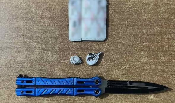 &Sigma;&upsilon;&nu;&epsilon;&lambda;ή&phi;&theta;&eta; &alpha;&pi;ό &alpha;&sigma;&tau;&upsilon;&nu;&omicron;&mu;&iota;&kappa;&omicron;ύ&sigmaf; &tau;&eta;&sigmaf; &Alpha;&lambda;&epsilon;&xi;ά&nu;&delta;&rho;&epsilon;&iota;&alpha;&sigmaf; &mu;&epsilon; &kappa;&omicron;&kappa;&alpha;ΐ&nu;&eta;, &nu;&alpha;&rho;&kappa;&omega;&tau;&iota;&kappa;ά &kappa;&alpha;&iota; &mu;&alpha;&chi;&alpha;ί&rho;&iota;