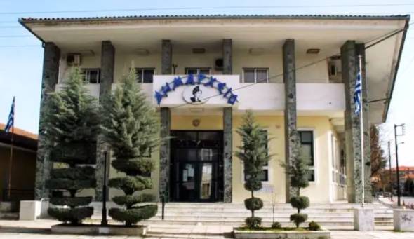 &Tau;&iota; &alpha;&pi;&alpha;&nu;&tau;ά &omicron; &Delta;ή&mu;&omicron;&sigmaf; &Alpha;&lambda;&epsilon;&xi;ά&nu;&delta;&rho;&epsilon;&iota;&alpha;&sigmaf; &gamma;&iota;&alpha; &tau;&eta;&nu; &pi;&rho;ό&tau;&alpha;&sigma;&eta; &delta;&eta;&mu;&iota;&omicron;&upsilon;&rho;&gamma;ί&alpha;&sigmaf; &chi;ώ&rho;&omicron;&upsilon; &alpha;&nu;ά&pi;&lambda;&alpha;&sigma;&eta;&sigmaf; &sigma;&tau;&omicron; &alpha;&gamma;&rho;ό&kappa;&tau;&eta;&mu;&alpha; &Sigma;&chi;&omicron;&iota;&nu;ά