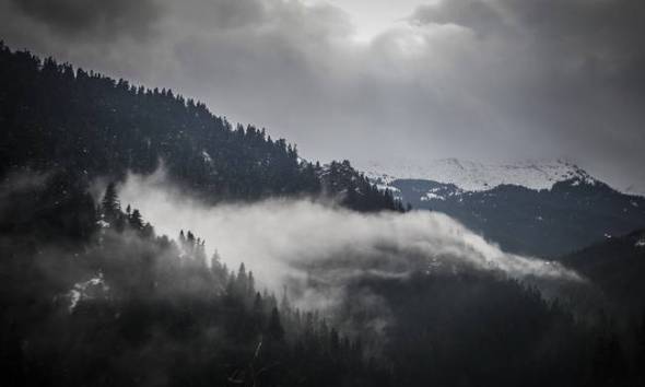 &Mu;&epsilon; &pi;&tau;ώ&sigma;&eta; &tau;&eta;&sigmaf; &theta;&epsilon;&rho;&mu;&omicron;&kappa;&rho;&alpha;&sigma;ί&alpha;&sigmaf; &kappa;&alpha;&iota; &pi;&omicron;&lambda;&lambda;ά &mu;&pi;&omicron;&phi;ό&rho; &eta; &Delta;&epsilon;&upsilon;&tau;έ&rho;&alpha; - &Delta;&epsilon;ί&tau;&epsilon; &pi;&omicron;ύ &theta;&alpha; &chi;&iota;&omicron;&nu;ί&sigma;&epsilon;&iota;
