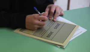 Πανελλήνιες: Αυτά είναι τα θέματα που έπεσαν στη Νεοελληνική Γλώσσα και Λογοτεχνία