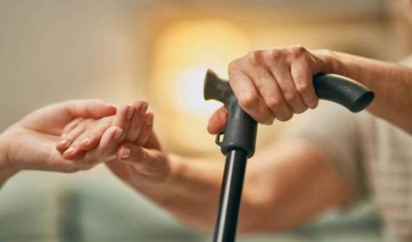 &Zeta;&eta;&tau;&epsilon;ί&tau;&alpha;&iota; &kappa;&upsilon;&rho;ί&alpha; &gamma;&iota;&alpha; &phi;ύ&lambda;&alpha;&xi;&eta; &kappa;&alpha;&iota; &phi;&rho;&omicron;&nu;&tau;ί&delta;&alpha; &eta;&lambda;&iota;&kappa;&iota;&omega;&mu;έ&nu;&eta;&sigmaf;