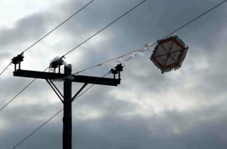 Προσοχή στο πέταγμα του χαρταετού λέει ο ΑΔΜΗΕ