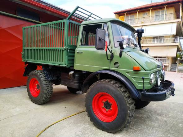 Πωλείται γεωργικό όχημα τύπου Unimog στην Αλεξάνδρεια Ημαθίας (φώτο)