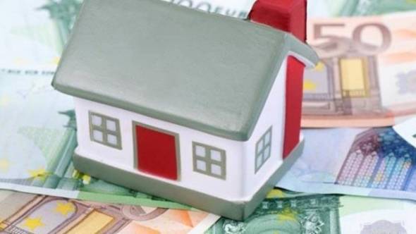 &laquo;&Lambda;&epsilon;&upsilon;&kappa;ό&sigmaf; &kappa;&alpha;&pi;&nu;ό&sigmaf;&raquo; &sigma;&tau;&eta; &sigma;&upsilon;&nu;ά&nu;&tau;&eta;&sigma;&eta; &gamma;&iota;&alpha; &tau;&eta;&nu; &pi;&rho;&omicron;&sigma;&tau;&alpha;&sigma;ί&alpha; &tau;&eta;&sigmaf; &pi;&rho;ώ&tau;&eta;&sigmaf; &kappa;&alpha;&tau;&omicron;&iota;&kappa;ί&alpha;&sigmaf;