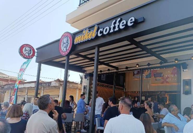Εγκαίνια με πολύ κόσμο στο Mikel Αλεξάνδρειας!