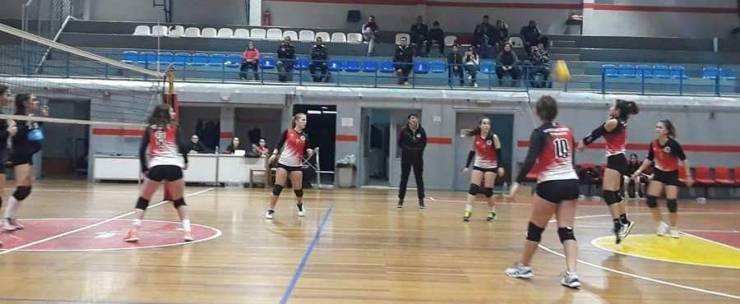 Volley υψηλού επιπέδου ανάμεσα στον Πιερικό και στο Μέγα Αλέξανδρο Τρικάλων στο ντέρμπι κορυφής του πρωταθλήματος