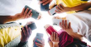Social media: &Tau;&iota; &alpha;&lambda;&lambda;ά&zeta;&epsilon;&iota; &alpha;&pi;ό 1&eta; &Iota;&alpha;&nu;&omicron;&upsilon;&alpha;&rho;ί&omicron;&upsilon; &gamma;&iota;&alpha; &tau;&omicron;&upsilon;&sigmaf; &kappa;ά&tau;&omega; &tau;&omega;&nu; 15 &epsilon;&tau;ώ&nu; - 28 &epsilon;&rho;&omega;&tau;ή&sigma;&epsilon;&iota;&sigmaf; &kappa;&alpha;&iota; &alpha;&pi;&alpha;&nu;&tau;ή&sigma;&epsilon;&iota;&sigmaf;