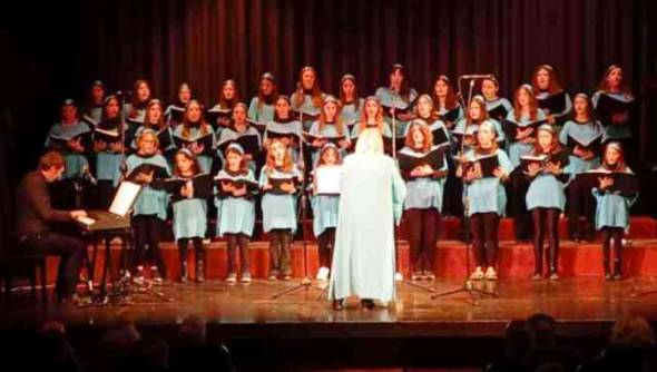 &Eta; &laquo;&Mu;&Epsilon;&Lambda;&Iota;&Sigma;&Sigma;&Alpha;&Nu;&Theta;&Eta;&raquo; &epsilon;&upsilon;&chi;&alpha;&rho;&iota;&sigma;&tau;&epsilon;ί &gamma;&iota;&alpha; &tau;&eta;&nu; &pi;&lambda;&eta;&rho;&omega;&mu;ή &tau;&omicron;&upsilon; &lambda;&epsilon;&omega;&phi;&omicron;&rho;&epsilon;ί&omicron;&upsilon; &pi;&omicron;&upsilon; &tau;&eta; &mu;&epsilon;&tau;έ&phi;&epsilon;&rho;&epsilon; &sigma;&tau;&eta; &Chi;&omicron;&rho;&omega;&delta;&iota;&alpha;&kappa;ή &Sigma;&upsilon;&nu;ά&nu;&tau;&eta;&sigma;&eta; &sigma;&tau;&alpha; &Kappa;&omicron;&upsilon;&phi;ά&lambda;&iota;&alpha; &tau;&omicron; &Kappa;έ&nu;&tau;&rho;&omicron; &Alpha;&nu;ά&pi;&tau;&upsilon;&xi;&eta;&sigmaf; &Mu;&alpha;&theta;&eta;&sigma;&iota;&alpha;&kappa;ώ&nu; &Delta;&epsilon;&xi;&iota;&omicron;&tau;ή&tau;&omega;&nu; &Mu;&Alpha;&Zeta;&Iota;