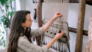 Αργαλειοί, πλέξιμο και κέντημα στα σχολεία: Στόχος η αναβίωση ελληνικών παραδοσιακών τεχνών