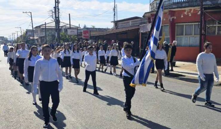 Η παρέλαση της 28ης Οκτωβρίου στο Νησί Ημαθίας(2025)